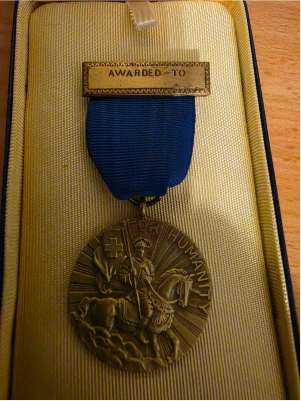 Vintage WWII American Red Cross For Humanity Volunteer Medal Boxed Unnamed